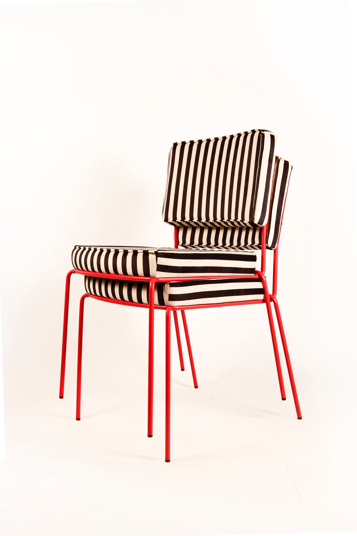 Silla Maura Roja Tapizado Velvet Rayas