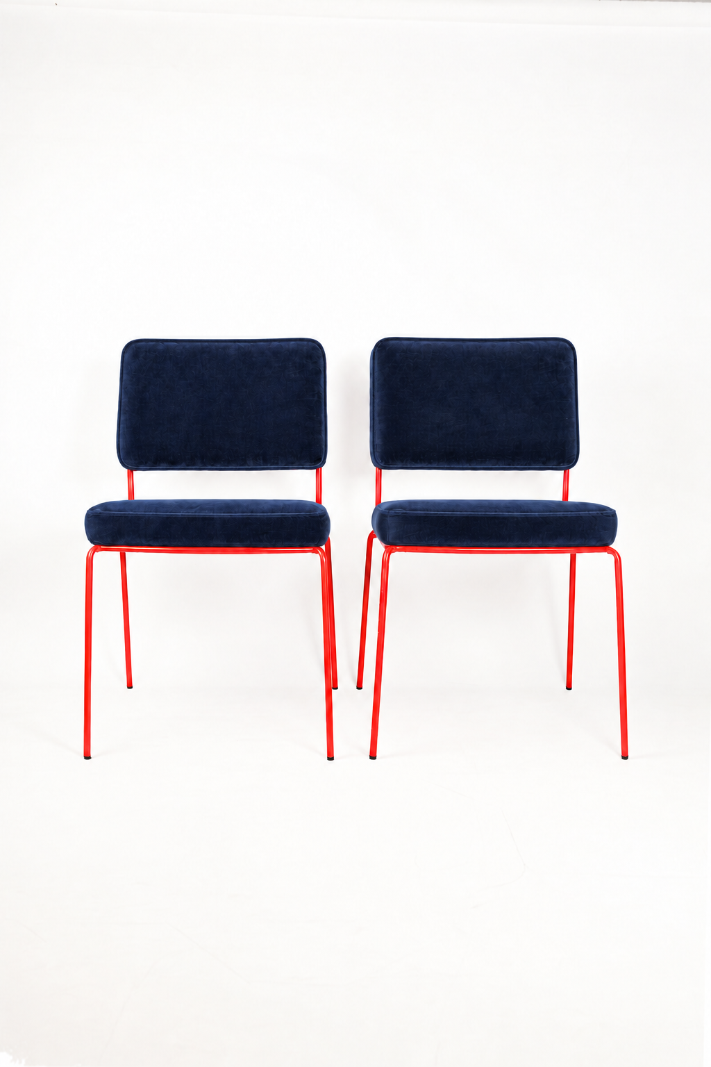 Silla Maura Roja Tapizado Velvet Azul PRE-ORDER
