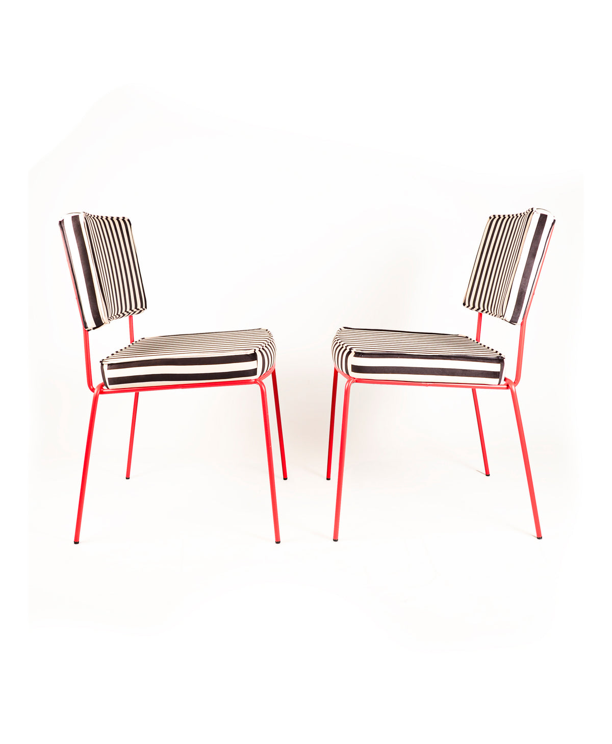 Silla Maura Roja Tapizado Velvet Rayas