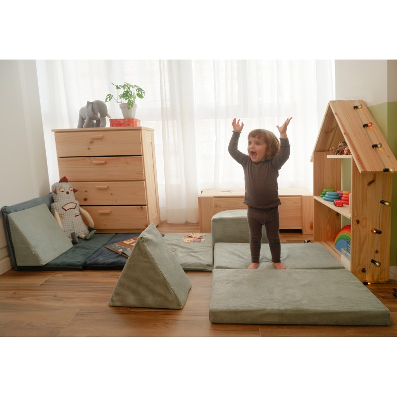 Colchoneta de Ikea: 7 usos Montessori Friendly – mamissori